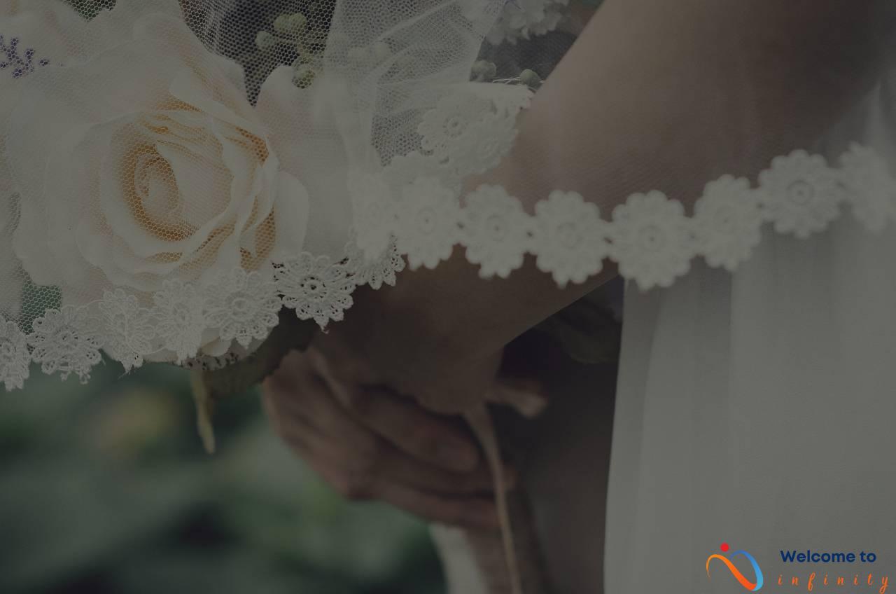 Must-Have Details for Your Winter Wedding Ceremony