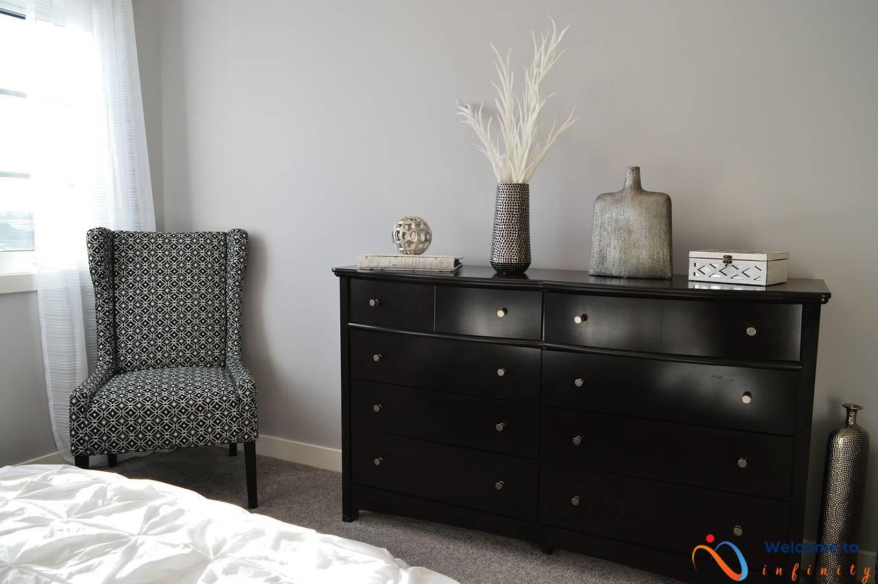 The Perfect Balance: A Guide to Transitional Bedroom Decor